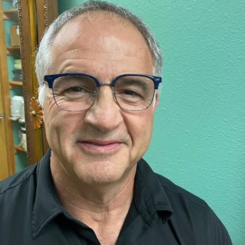 Jeffrey M Posa