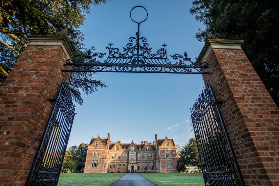 Shaw House - Gate exterior