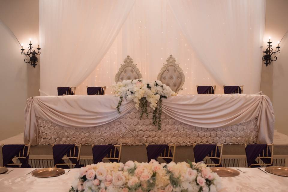 Head table | By Concept Studios Photography