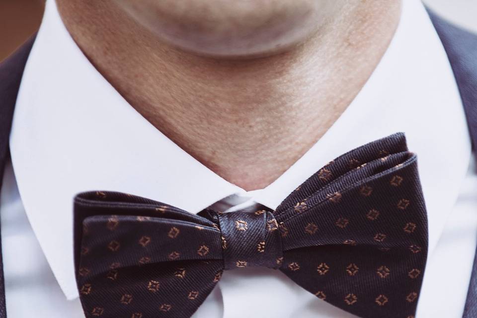 Dark blue silk bow tie