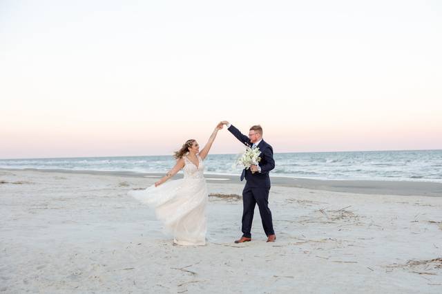 Amber Elizabeth Weddings