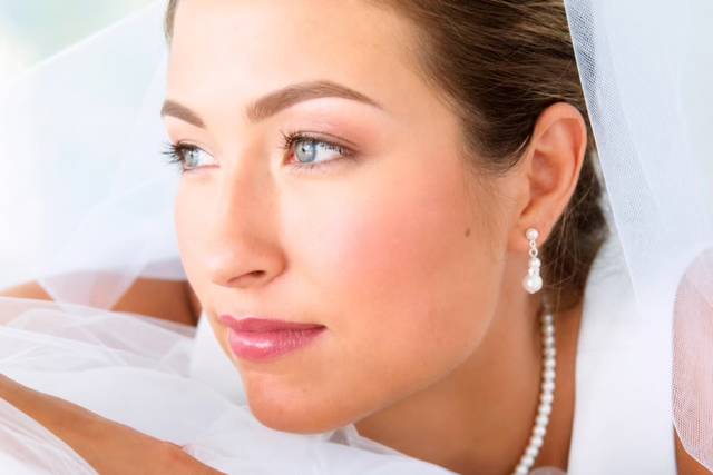 Lori Pinsky- Make-Up Artist