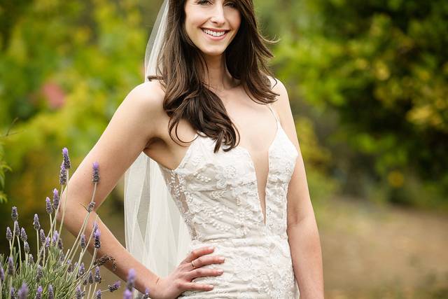 ELEGANT BRIDE