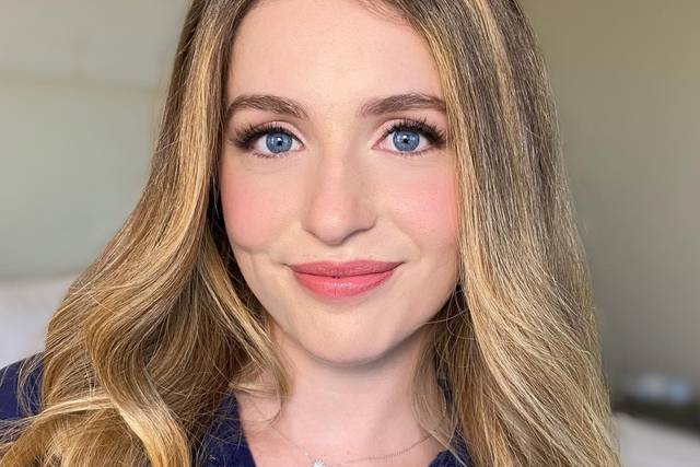 Lori Pinsky- Make-Up Artist