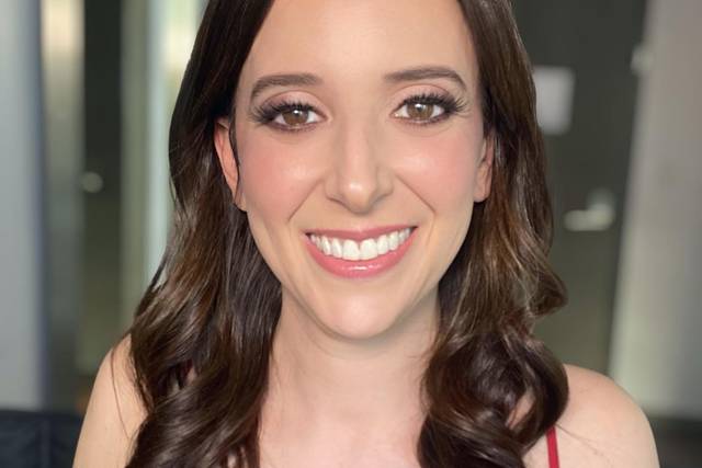 Lori Pinsky- Make-Up Artist