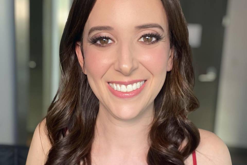 Lori Pinsky- Make-Up Artist