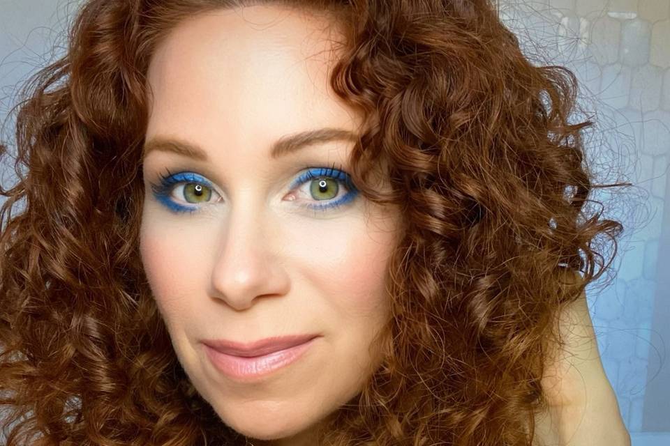 Lori Pinsky- Make-Up Artist