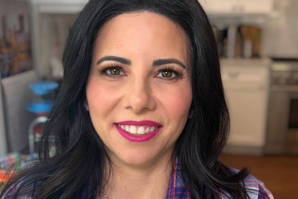 Lori Pinsky- Make-Up Artist