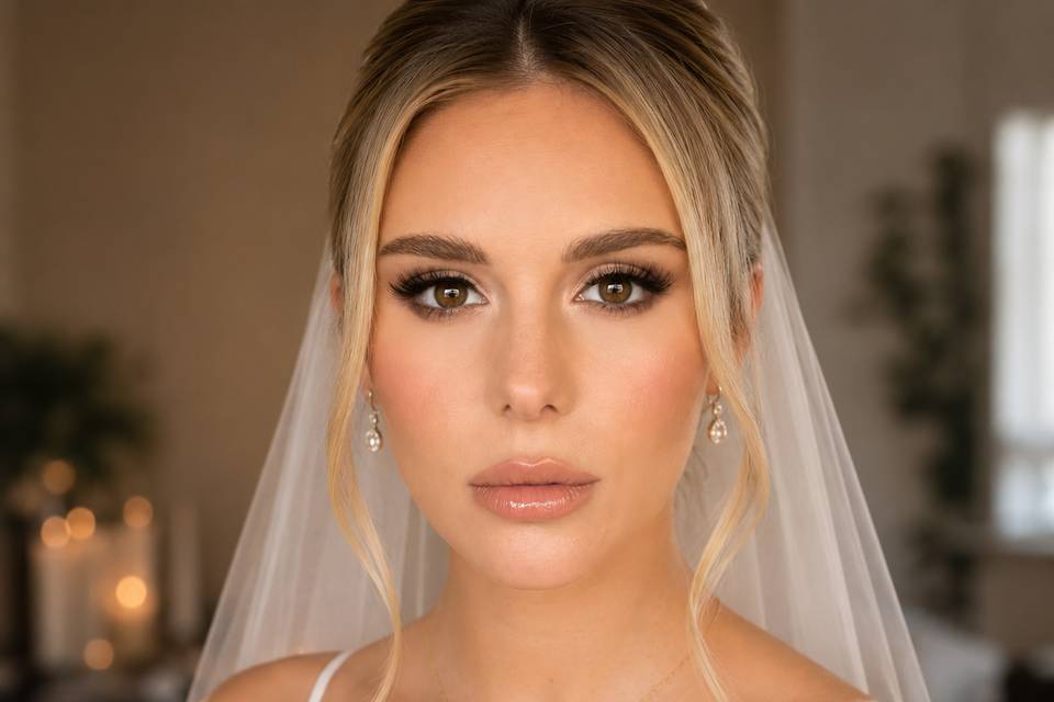 Lori Pinsky- Make-Up Artist