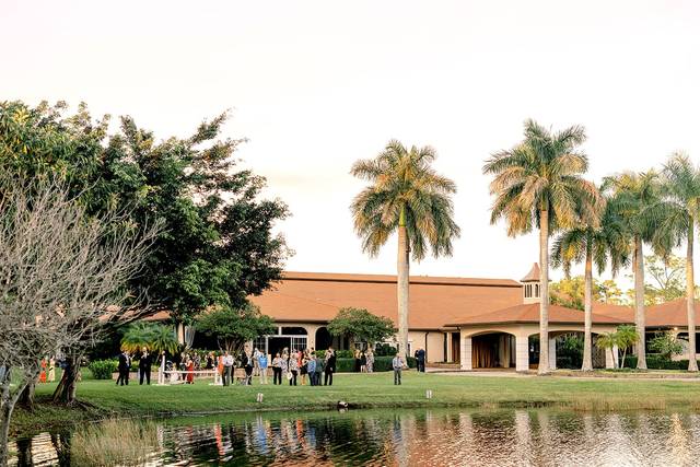 The Best Wedding Venue in Miami - Ranch Wedding - Cinco Farm