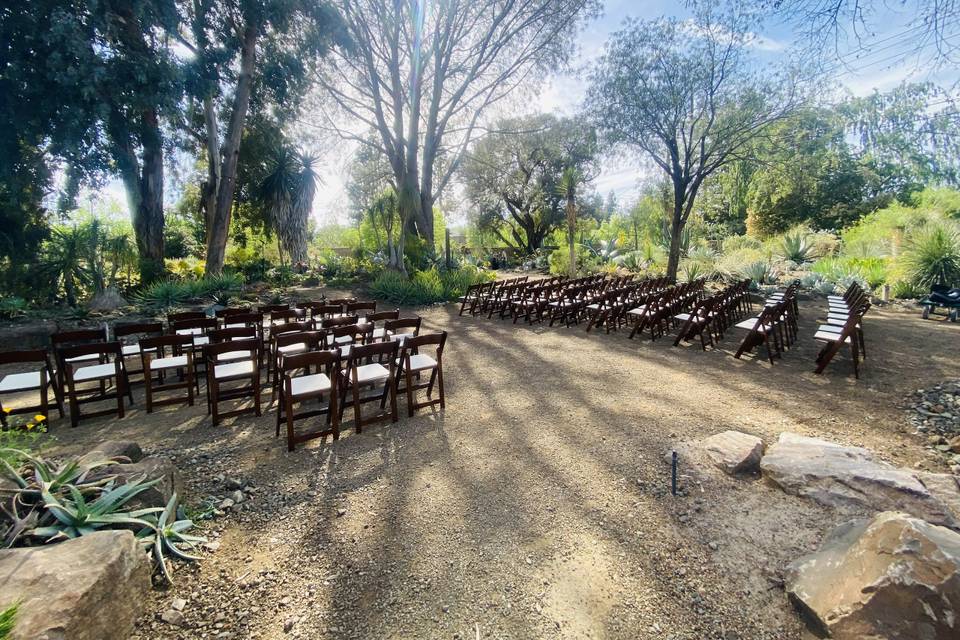 Euc. Grove Ceremony Setup
