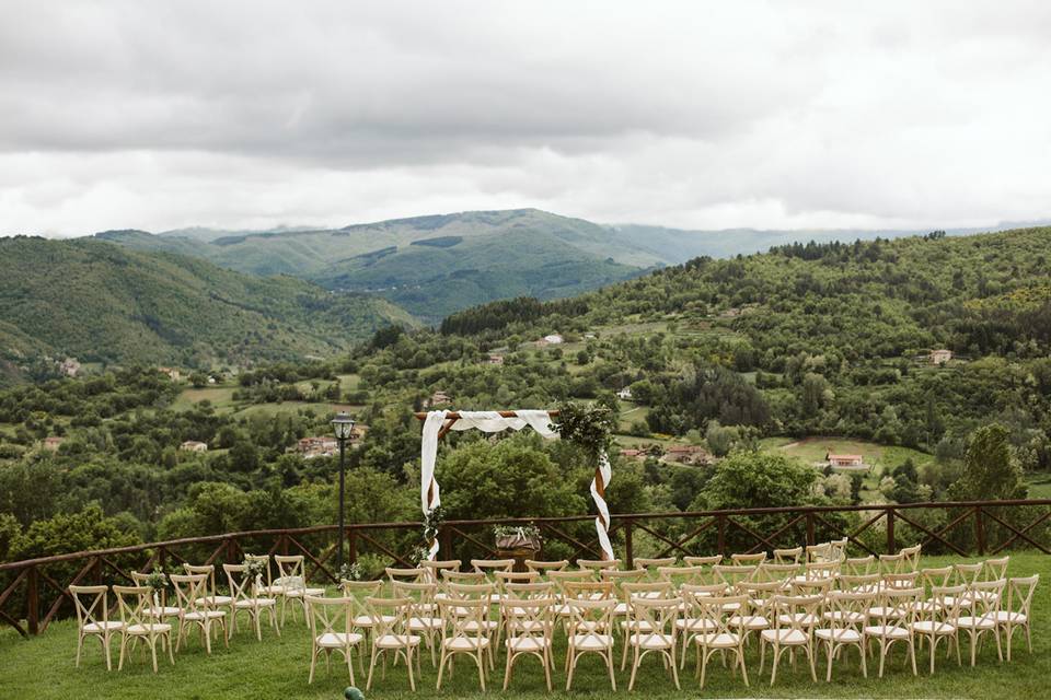 Ceremony setting