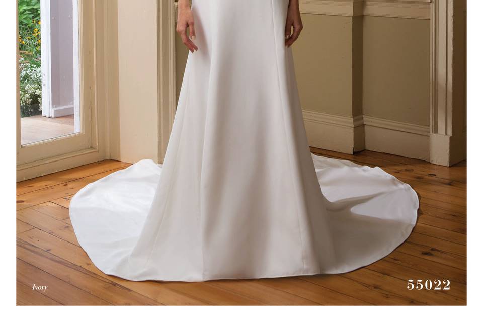 3/4 sleeve wedding gown