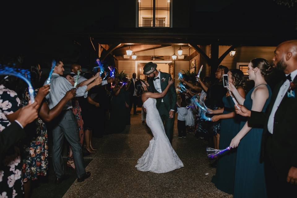 Newlyweds first dance