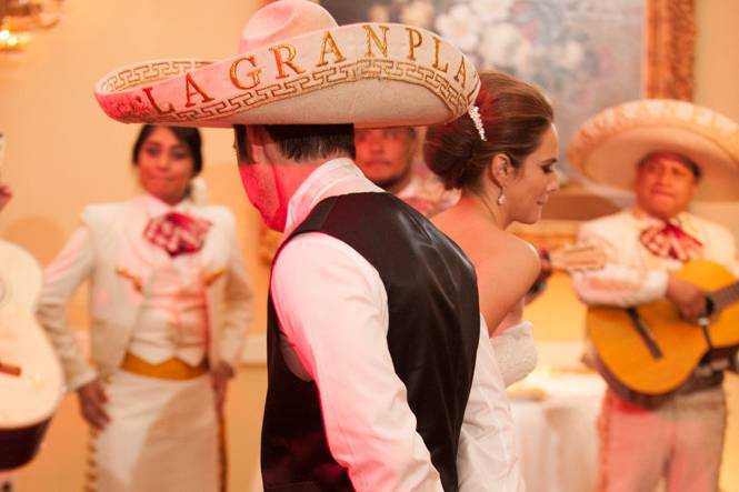 Mariachi dance