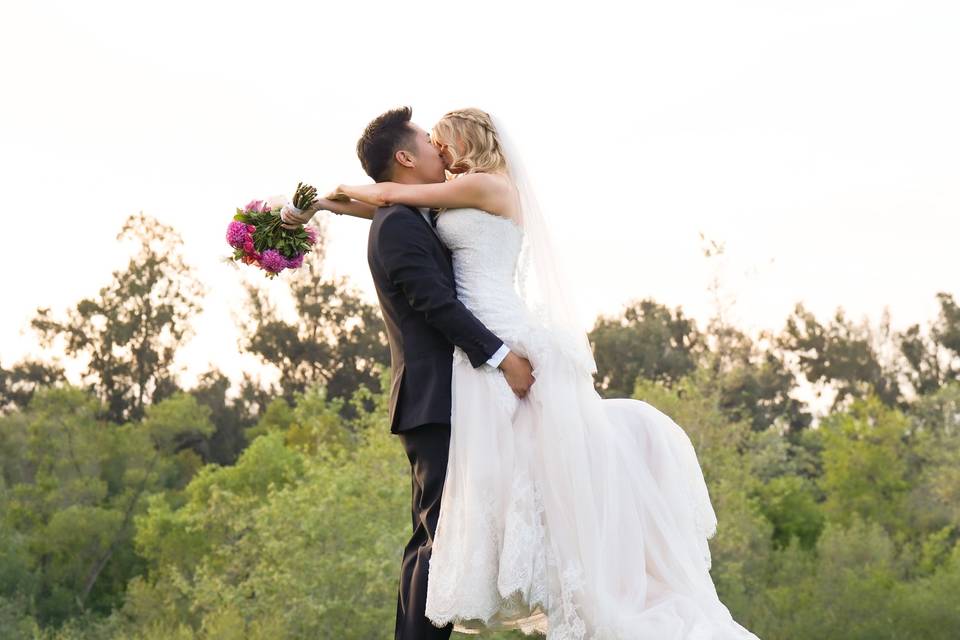 Weddings For Us