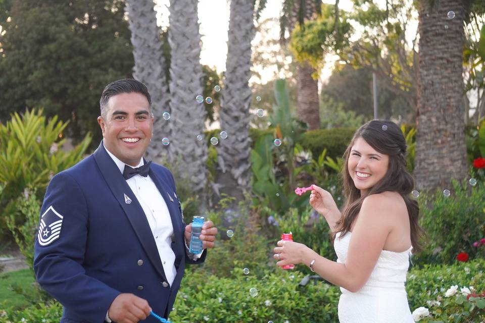 Weddings For Us