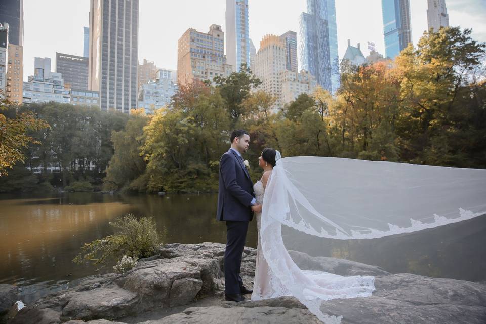 Bride in an Autumn wedding