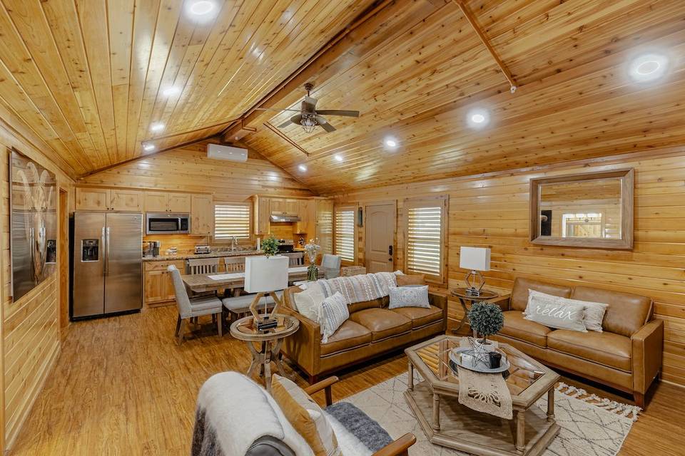 Luxury Cabin - Living Room