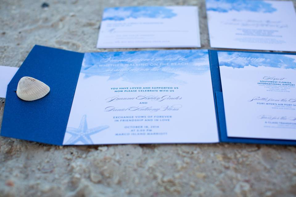 Folding invite