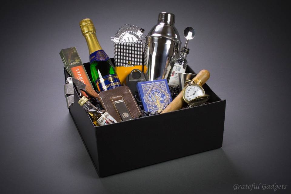 Modern Man Groomsmen Gift Box - Grateful Gadgets