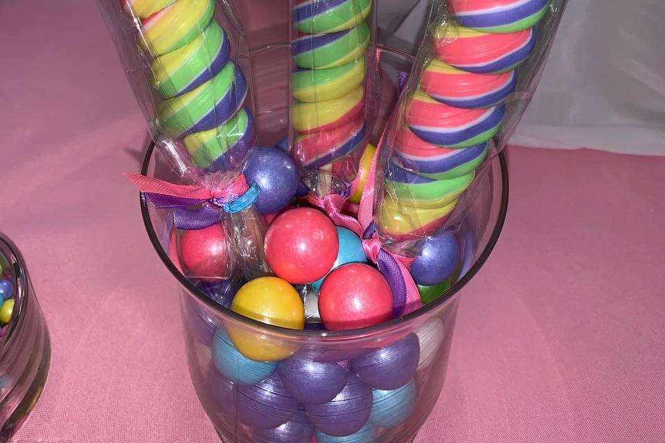 Unicorn Horn Pops