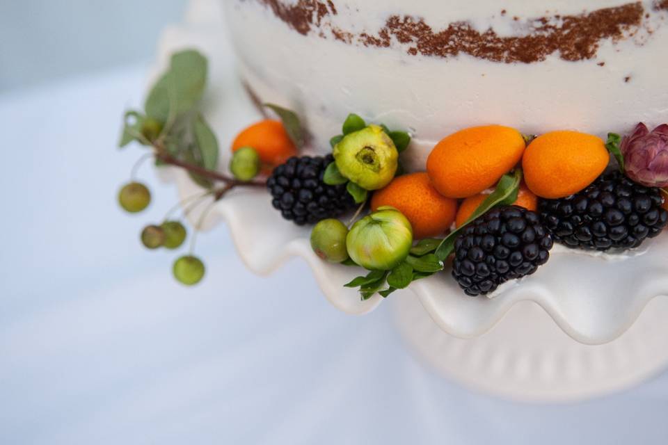 Cake and fruit