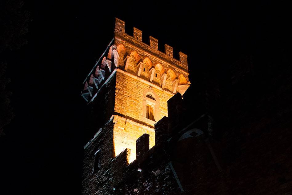 Wedding architectural lighting Castello Vincigliata - Florence - Tuscany - Italy