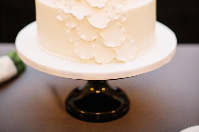 3 layered wedding cake