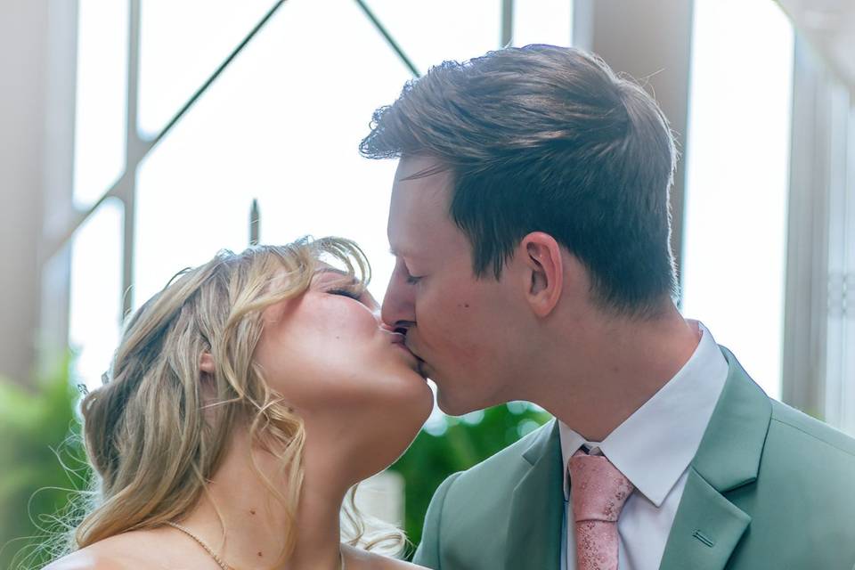 A beautiful Bride and groom