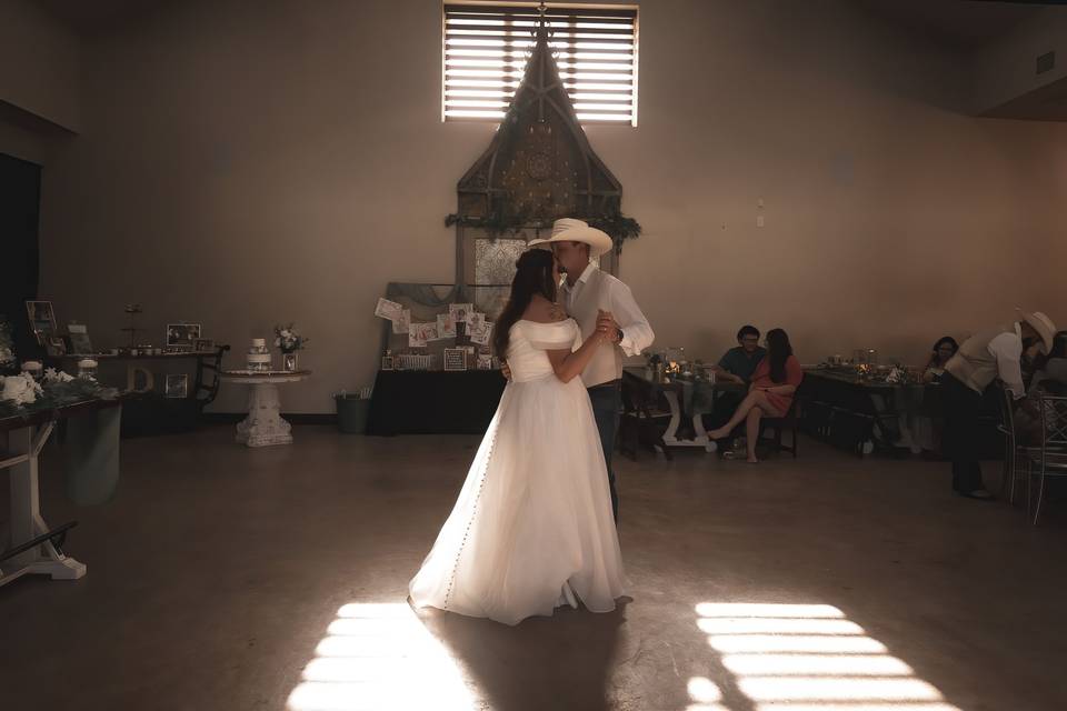 A beautiful Bride and groom