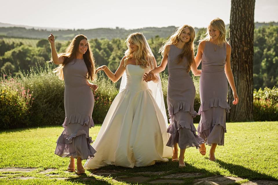 Bride with her bridesmaids