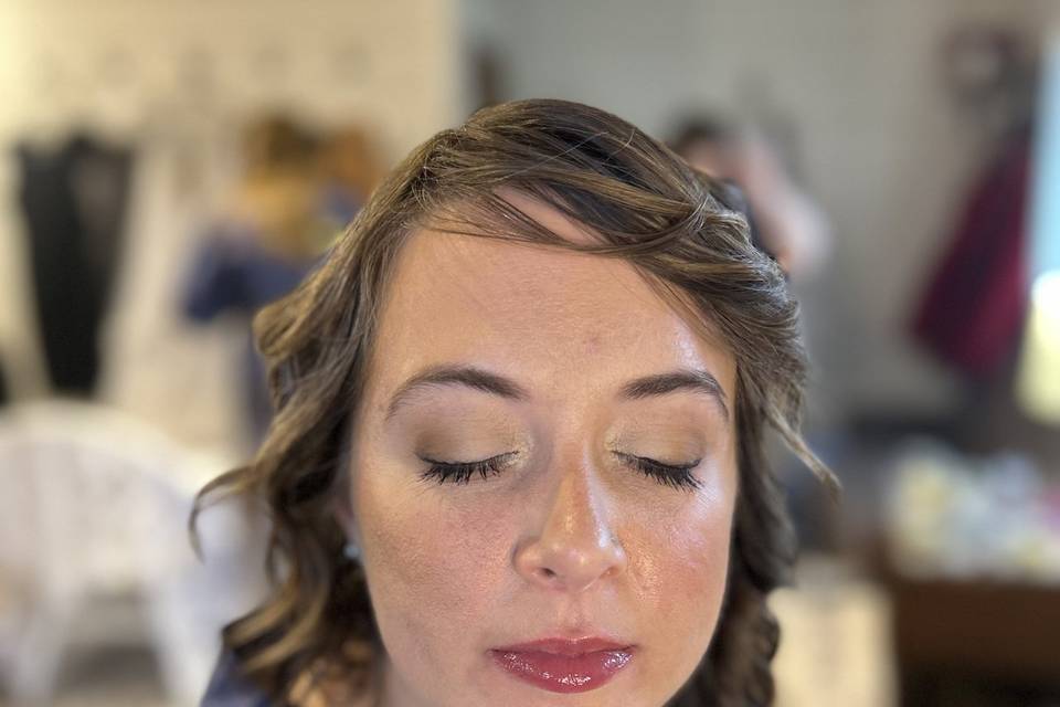 Bridesmaid makeup