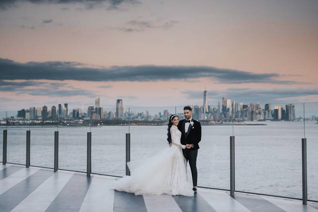 Outdoor Rooftop Portraits
