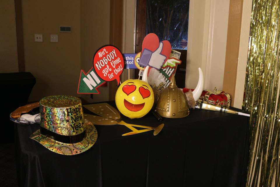 Hitbooth photobooth props
