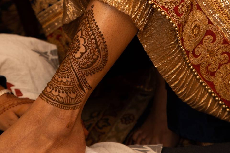 Henna design