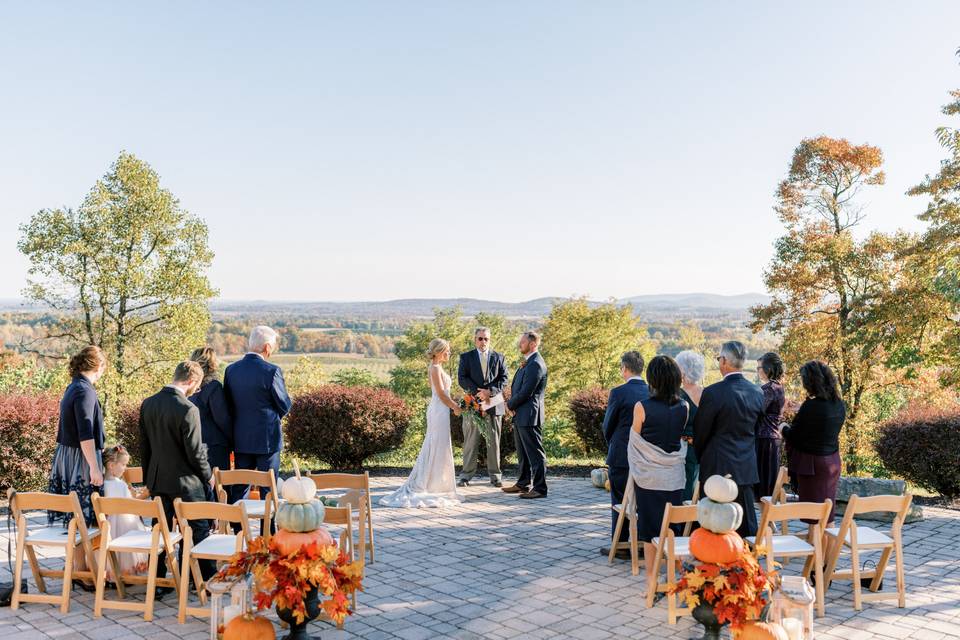 October wedding ceremony