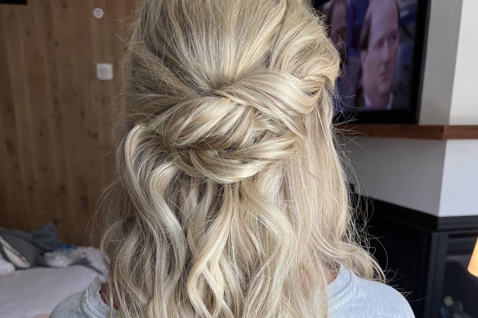 Bridal Half Updo Simple