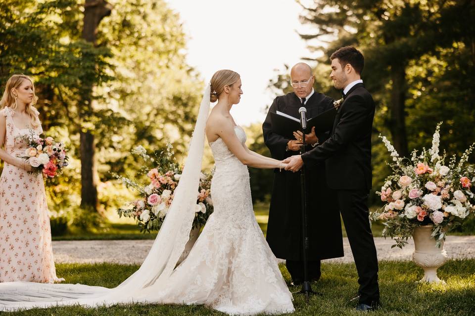 Floral ceremony urns