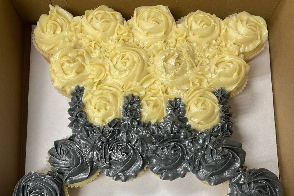Bridal Ring Cupcake Cake