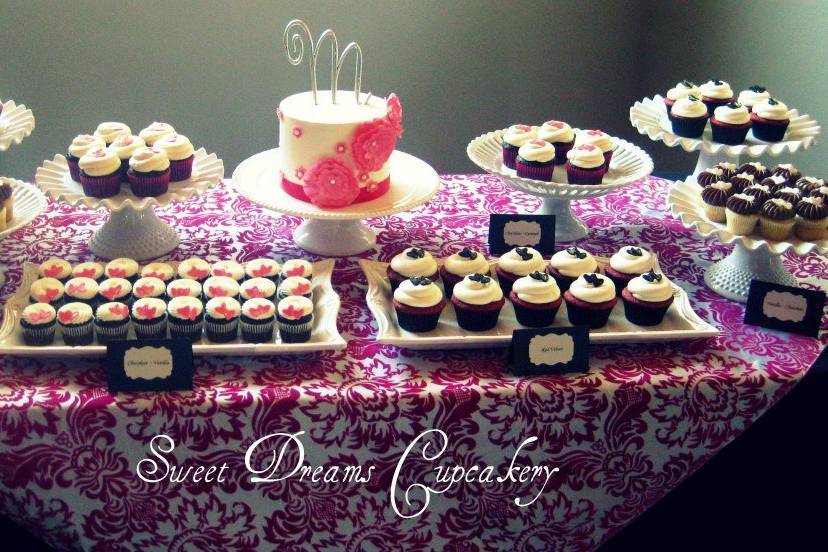 Hot Pink, Black & White wedding cupcake display with beautiful cutting cake