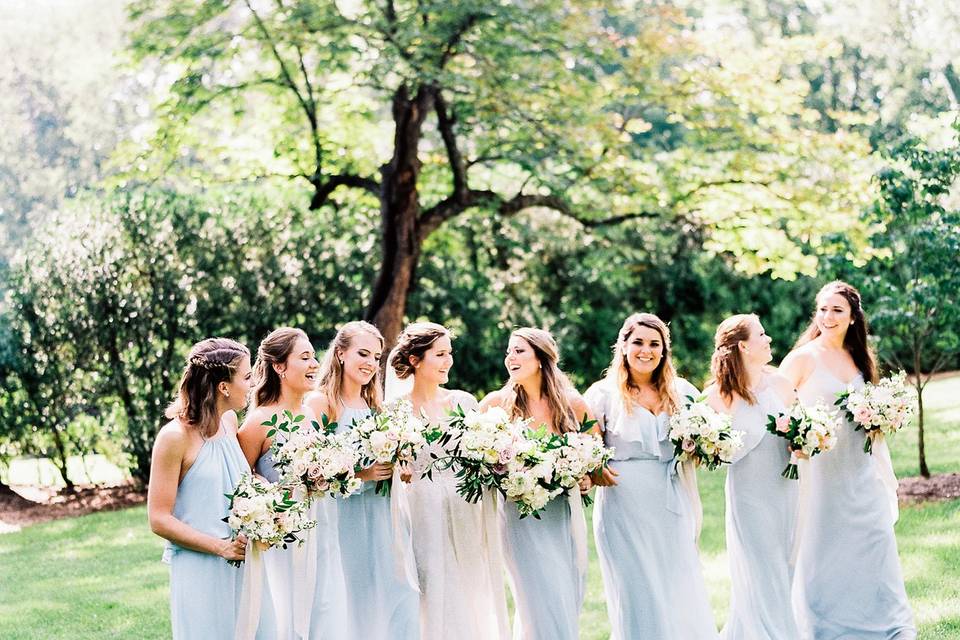 Bridesmaids | Photo by Vitor Lindo Photography