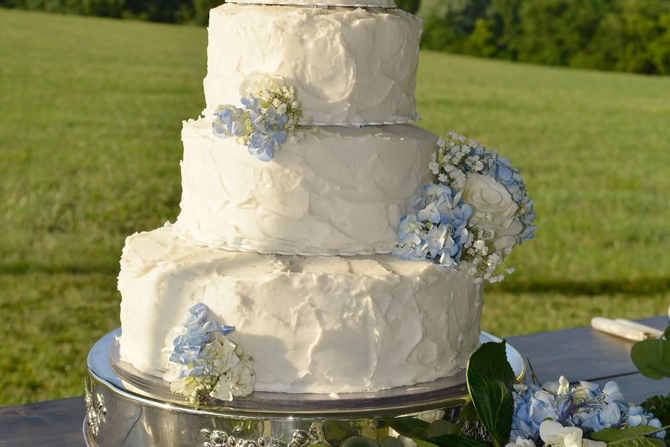 Elegant Wedding Cake