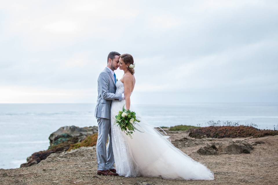Wedding Couple on Cliff