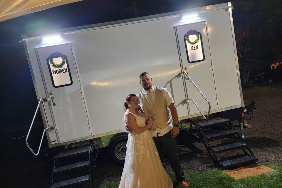 Trailer and couple