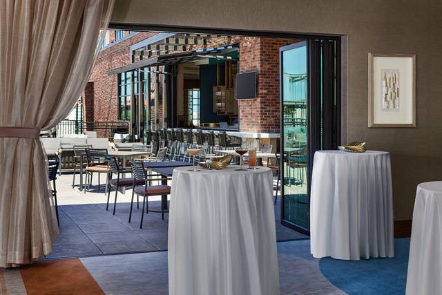 Movable Glass Wall - Meeting