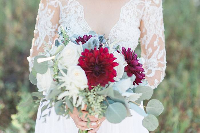 Laced dress and bridal bouquet