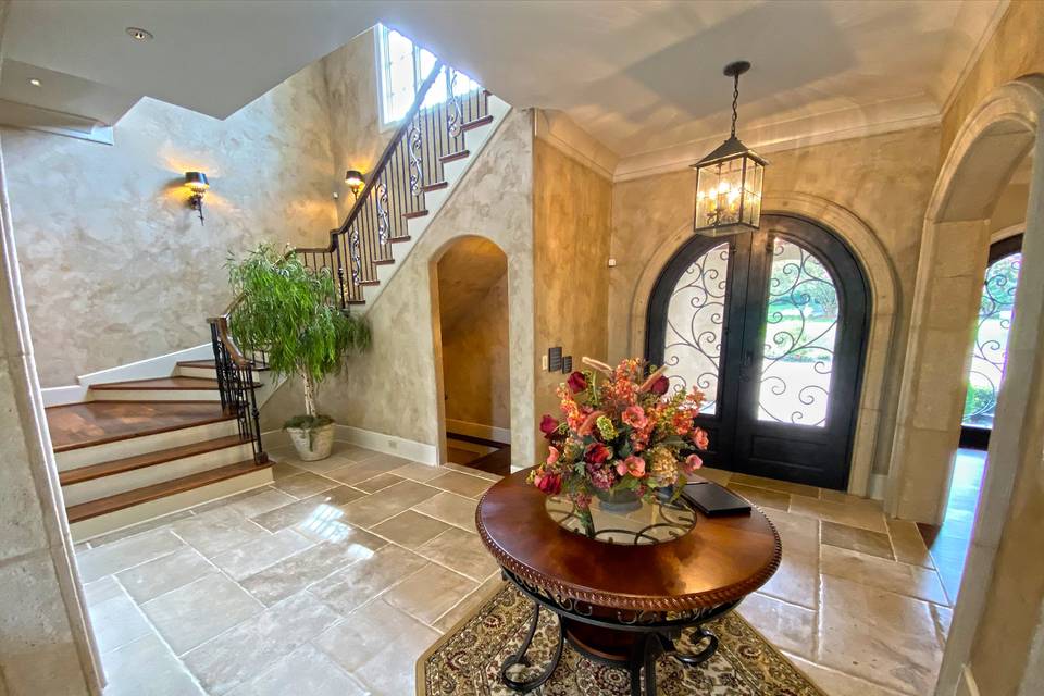 Entryway grand staircase