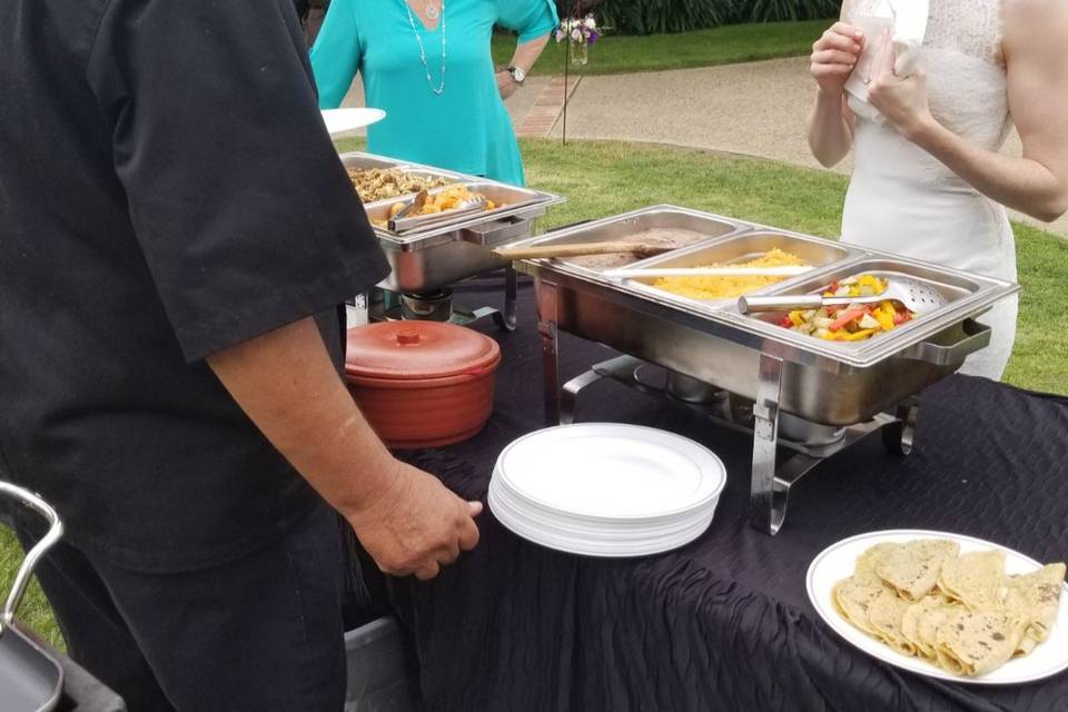 Brides loves Tacos