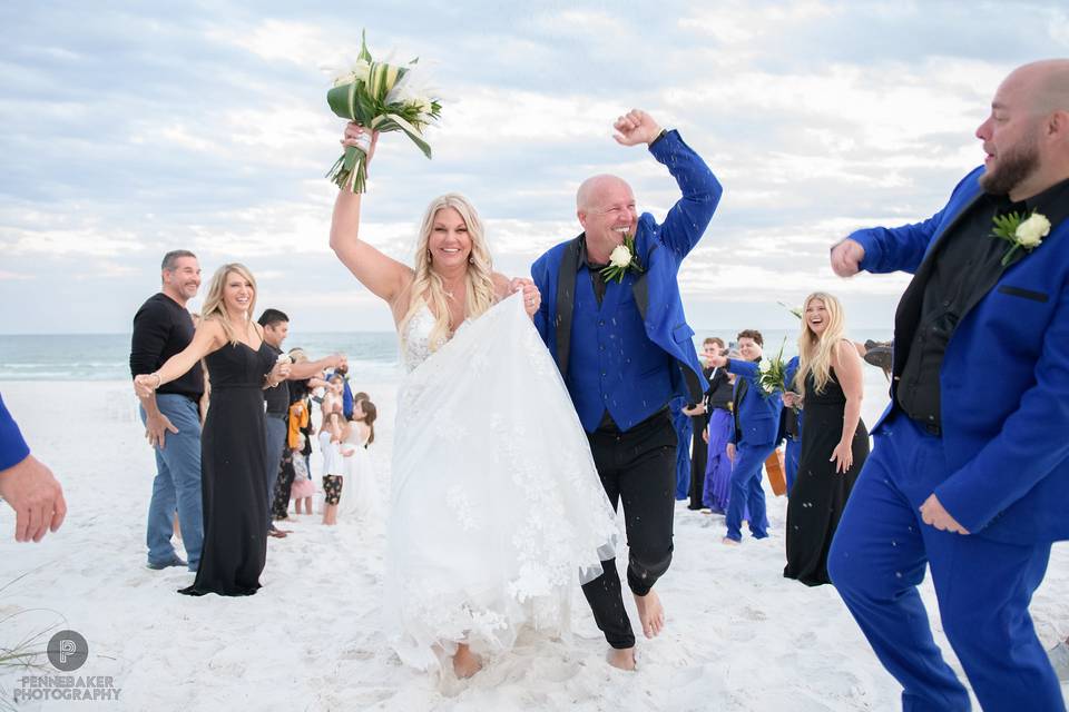 Beach wedding photo in FL